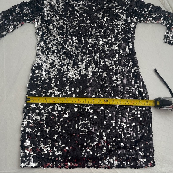Olga and Maya black and silver sequin three quarter sleeve mini dress L - Picture 7 of 10